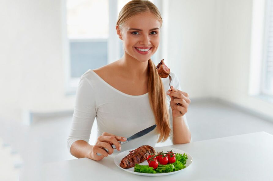 Dukano dietos „kintamuoju laikotarpiu reikia valgyti baltyminius ir daržovių patiekalus